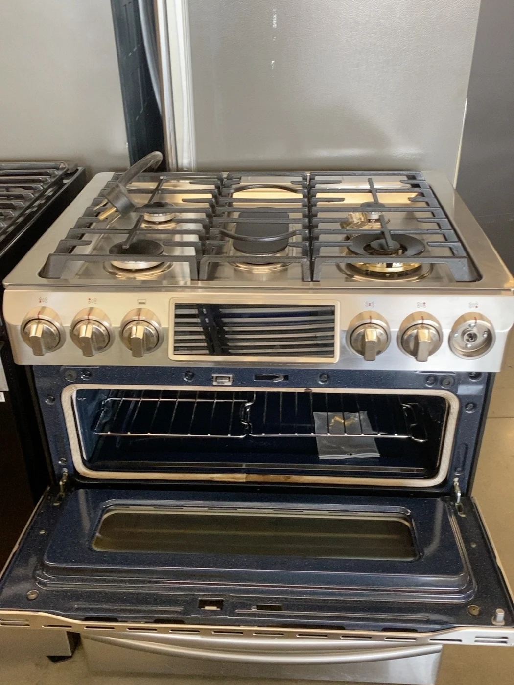 Samsung Gas range · double oven