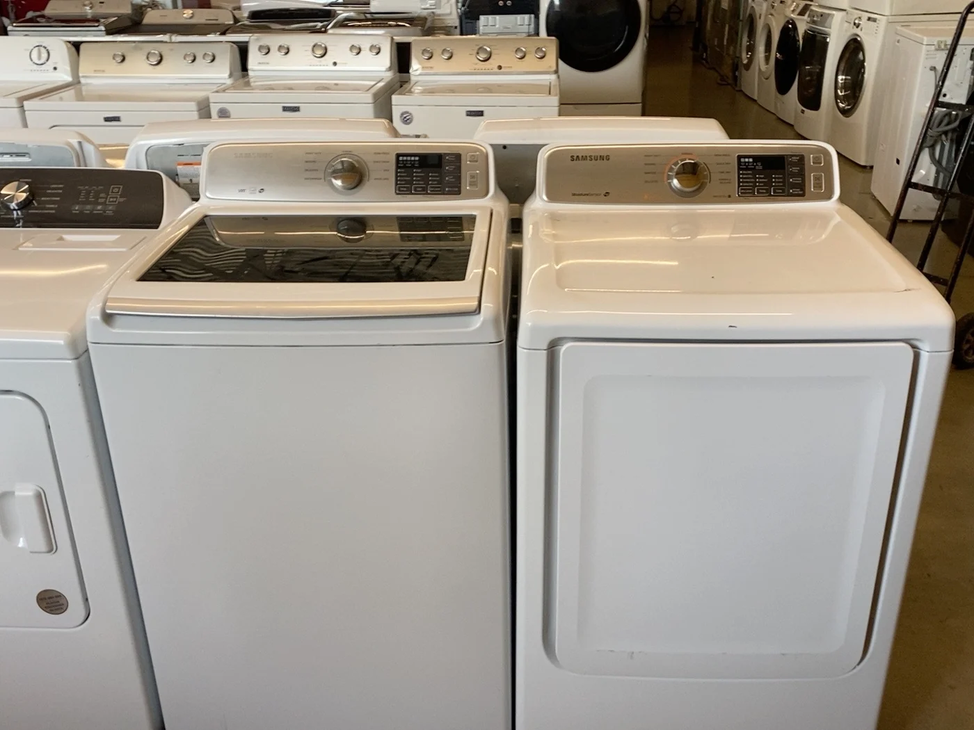Samsung White washer & dryer set